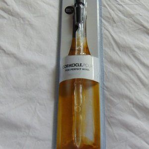 CORKCICLE. POUR Air Wine Bottle Chiller Cooler Chill Aerate Pour NIP